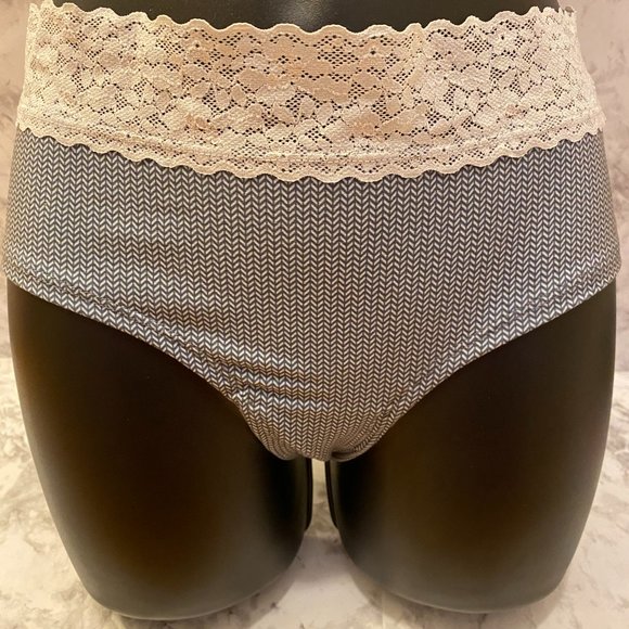 New Victoria's Secret Hiphugger Hipster All Over Lace Panty Box Lot Of 7 - Picture 12 of 16